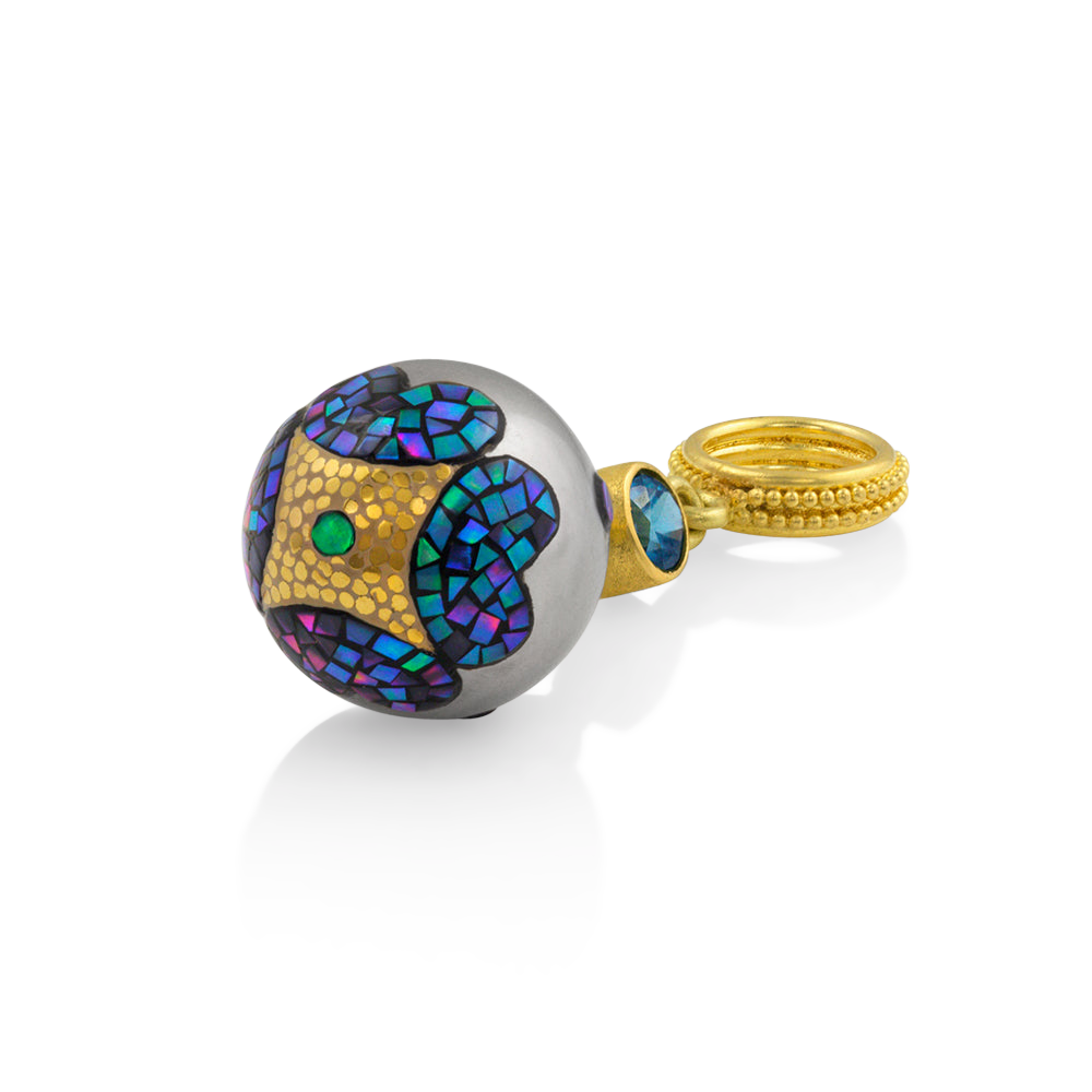View of the Mosaic Pearl charm showing Maki-e decoration.