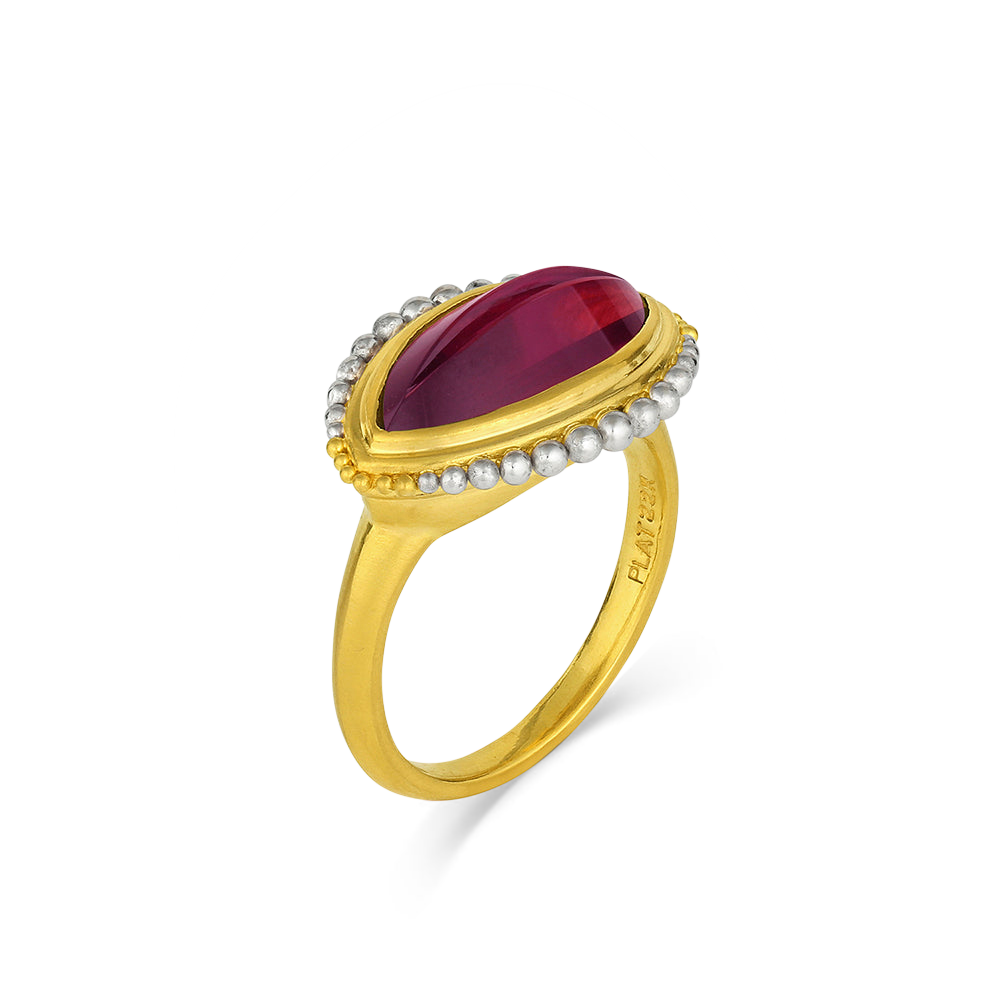 Top angled view of the Navia ring.