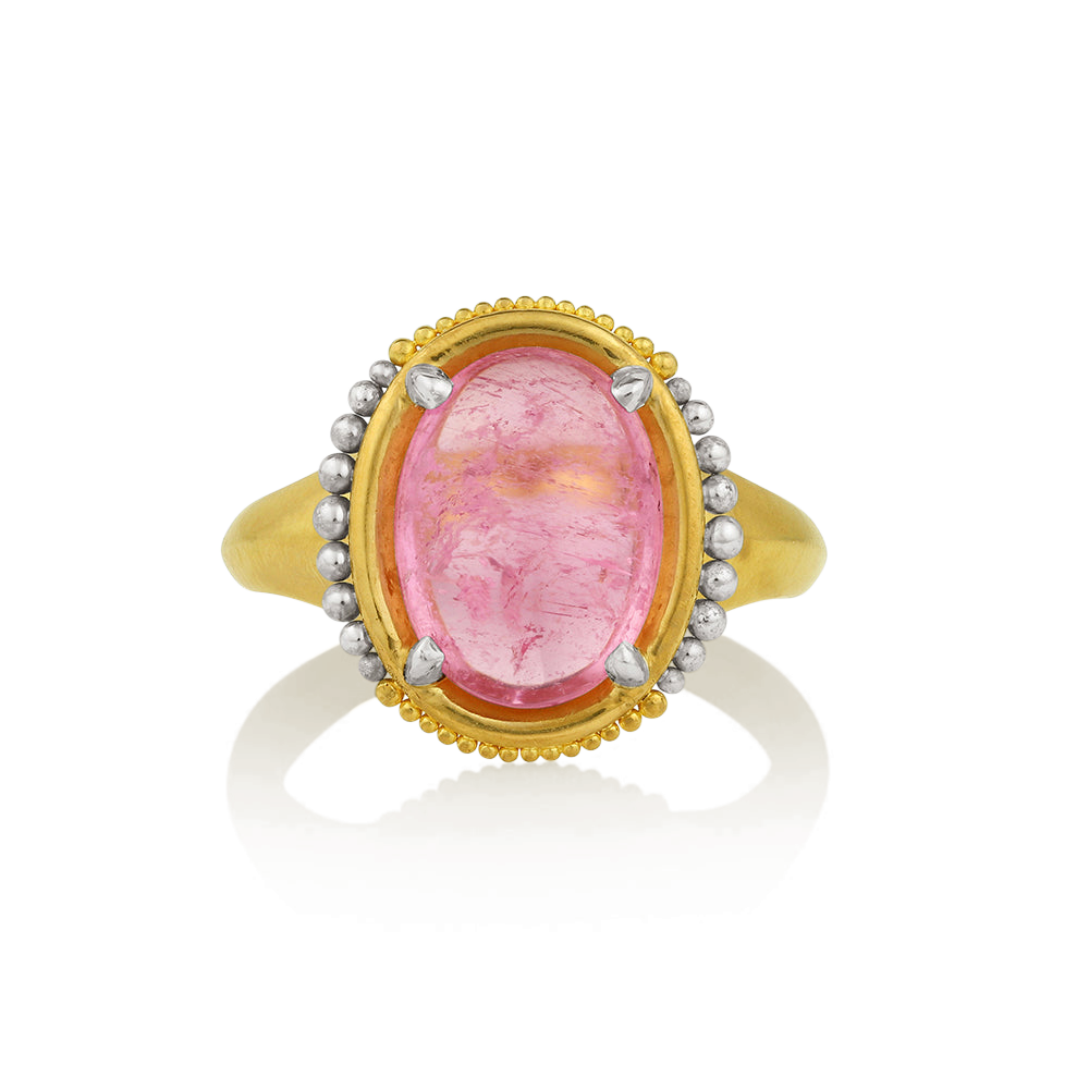 Front facing view of the Ora ring.