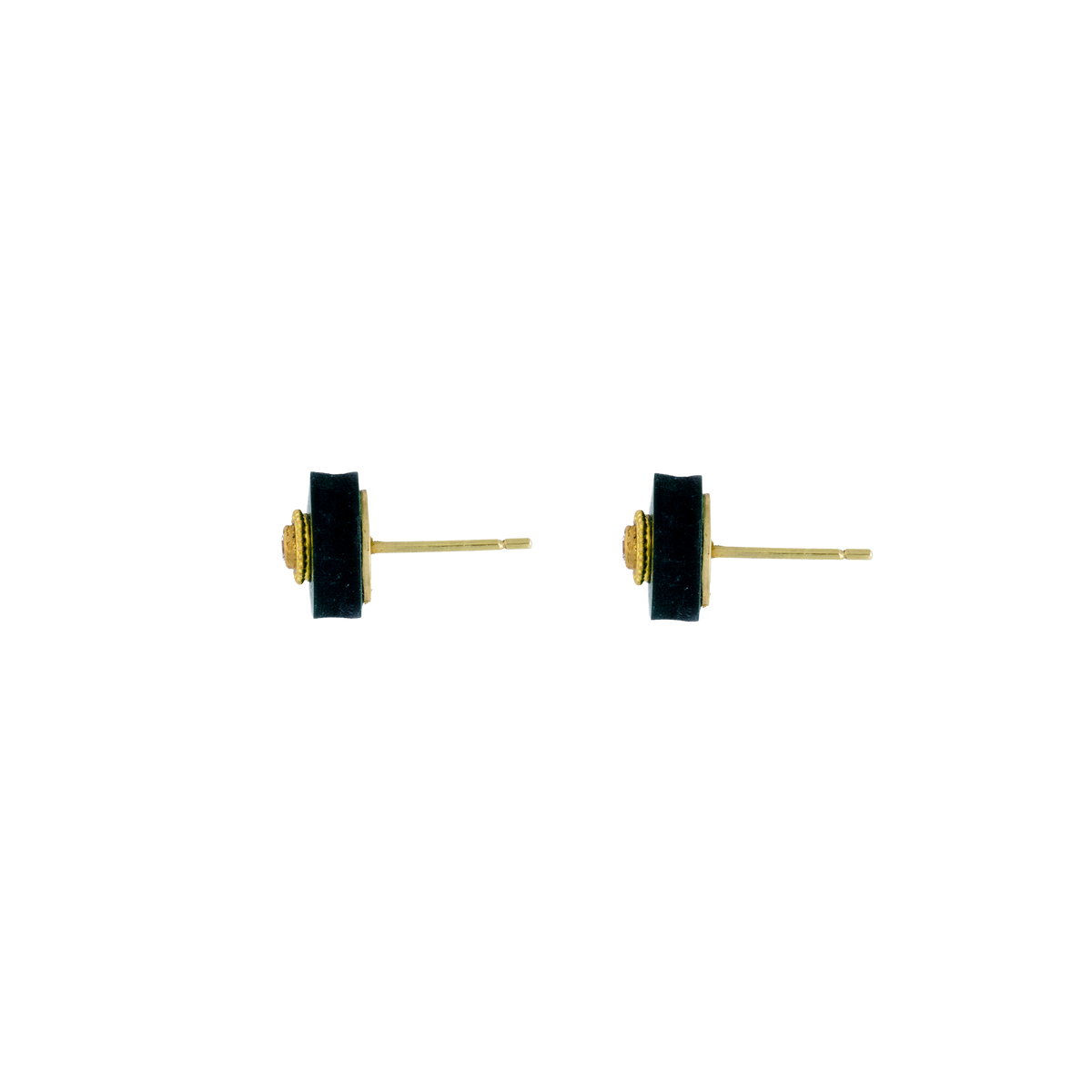 Side view showing the depth of both pairs of studs.