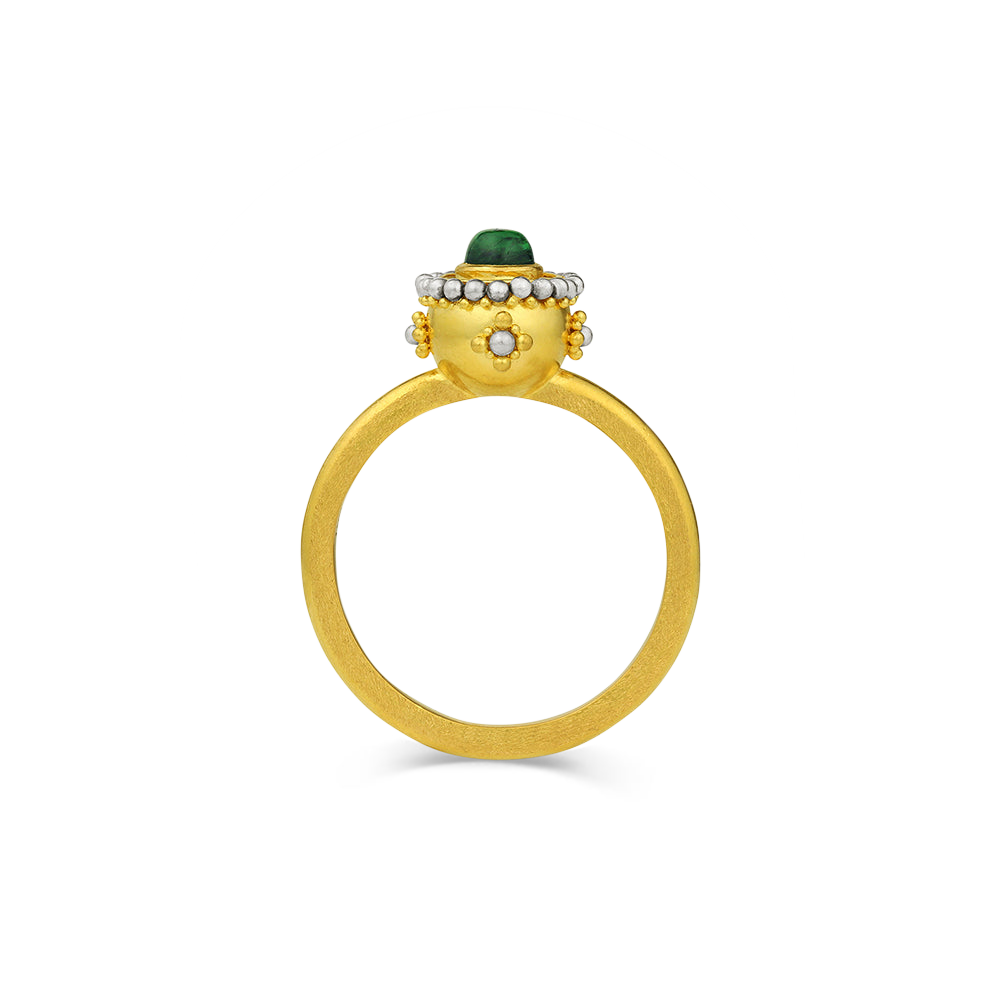 Side view of the Brazilian Paraiba Sfaira ring.