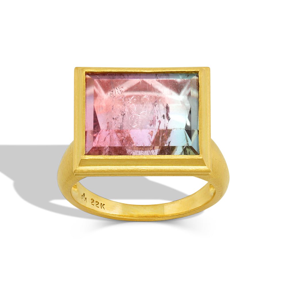 Alternate angles front view of the ring.